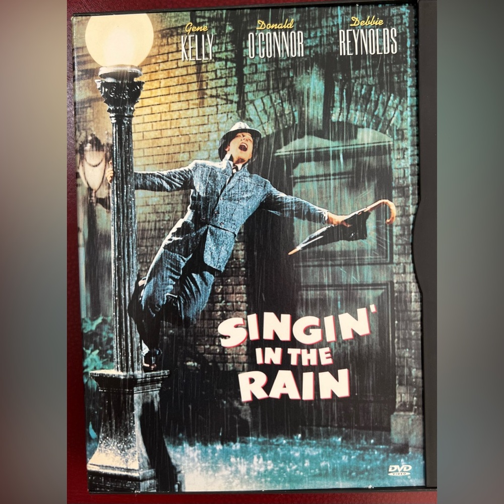 Singing In The Rain DVD like new condition standard version